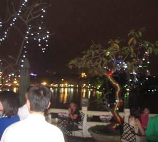 Speisesaal im Erdgeschoss: Blick auf See