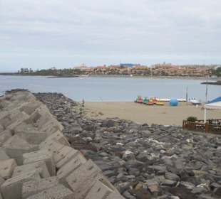 Strand von Los Cristianos mit Medi. Palace