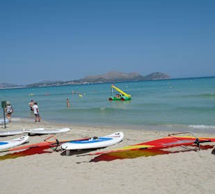 Plaża ok. 800 m od hotelu w stronę Playa de Muro