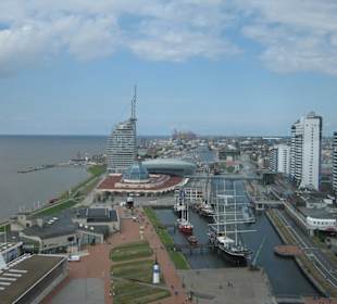 Havenwelten Bremerhaven vom Radarturm aus