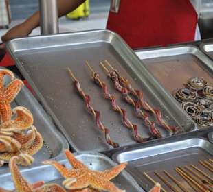 Zbiór najdziwniejszego jedzenia w całym Pekinie