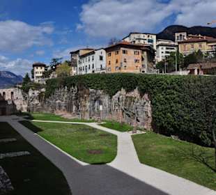 Schlosspark - Graben der Märtyrer