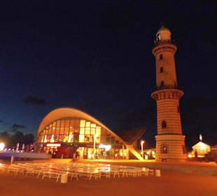 Leuchtturm und Teepott