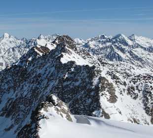 Blick von der Schwarzen Schneid in Sölden