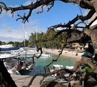 Grand Baie with view from Sunset Cafe