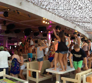Tropicana Club, Paradise Beach