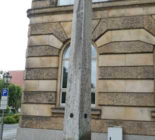 Beim Eisenbartbrunnen in Magdeburg