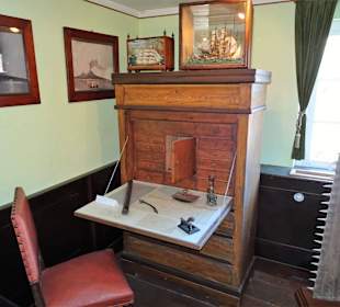 Rundgang durch die Ausstellung des Museums