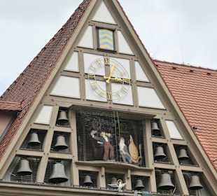 Glockenspiel mit Männchenlauf am Bürgerspital