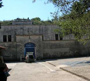 Eingang zum Fort Verudella