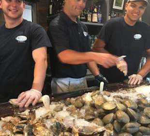 MatuNuck Oyster Bar
