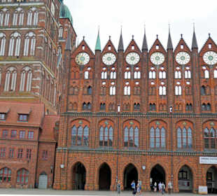 Marktplatz das Rathaus