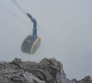 Gondel zum Dachstein ( Wichtig Platzreservierung !