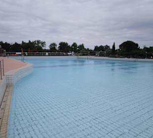 Größtes Wellenbad Deutschlands