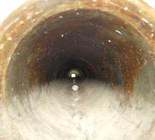 Blick durch das Rohr