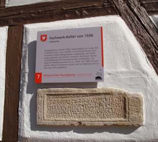 Beschreibung Kelter und Brunnenstein