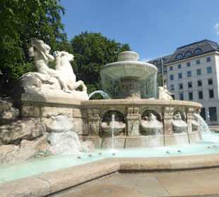 Wittelsbacher Brunnen München
