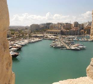 Blick auf einen Teil des Hafens