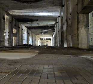 Eindrücke aus den Hallen im Bunker Valentin