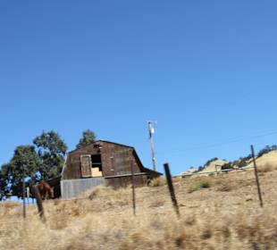 Scheune am Wegesrand