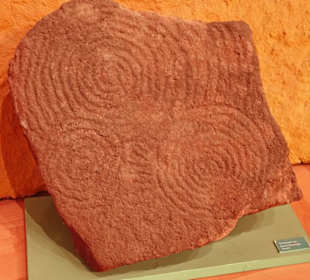 Steinkreise / Ritzungen in Stein