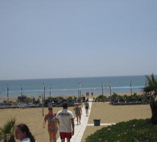 Der Weg zum Strand