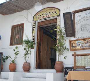 Eine der vielen Tavernen