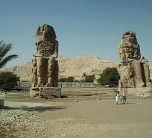 Statuen im Karnak-Tempel