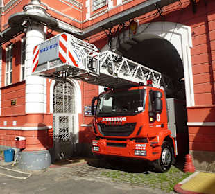 Neue Leiter 75 Meter ausfahrbar.