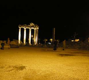 Apollo Tempel-Anlage Side