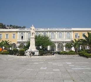 Dionysios Solomos Statue