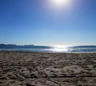 Bucht/ Strand von mehreren Hotels