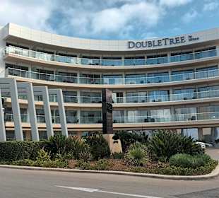 Hotel und der Parkhaus DoubleTree by Hilton Malta
