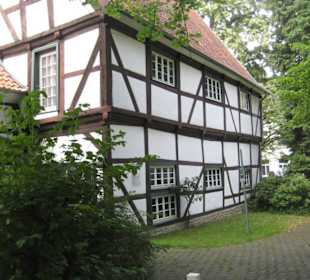Ehemaliges Herrenhaus zum Garten hin