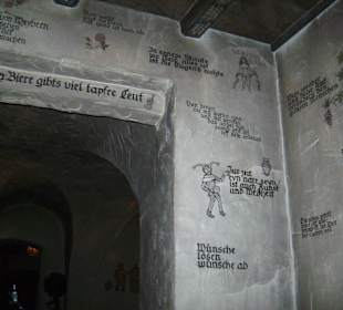 Wandmalereien im Mönchshof Sprüche