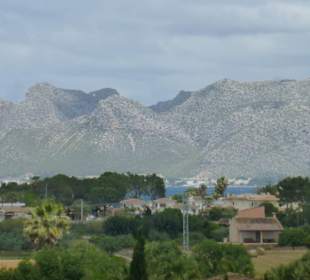 Blick von der Stadtmauer zum Meer