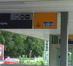 Zum Ausgang - Taxi usw.