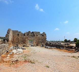 Eingang durchs Stadttor