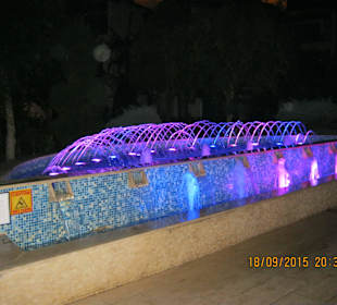 Farbenspielspiringbrunne vom Hotel