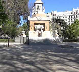 Monument to Fallen Heroes