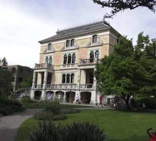 Heimatschutzzentrum in der Villa Patumbah