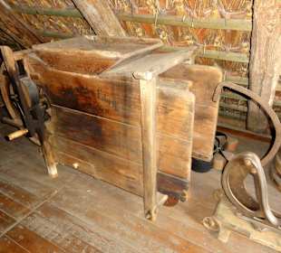 Rundgang durch die Stationen der alten Mühle