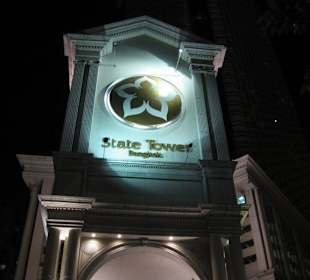 Eingang des State Tower / Lebua Hotels