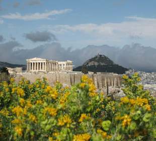 Blick vom Hügel auf die Akropolis