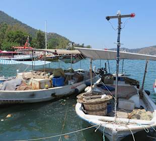 Fischerboote im Hafen