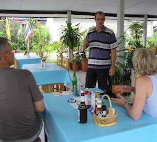 Jürgen gibt gern Auskunft zu Land und Leuten