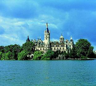 Schweriner Schloss - RAMADA Hotel Schwerin