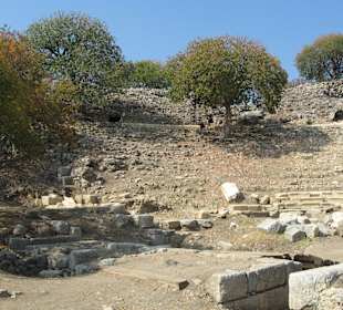 Theater linke Seite von vorne