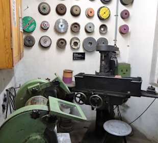 Rundgang durch die Hallen der Gesenkschmiede