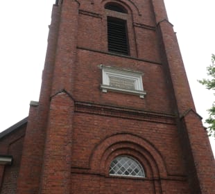 Bei der Martinskirche neben dem Schlossgarten